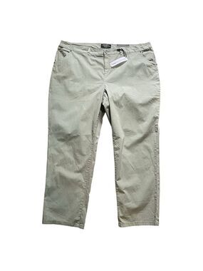 Penningtons Slightly Curvy Fit Pants Womens Sz 26 Pale Sage Green Straight Leg
